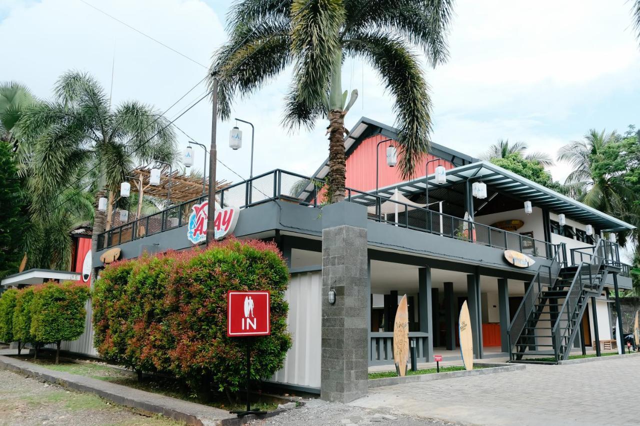 Hotel Hau Beach Batukaras Pangandaran Exterior foto